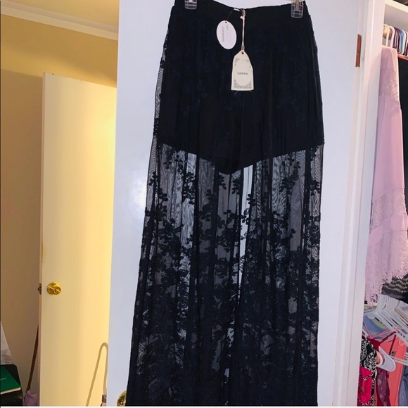 NOJ Dresses & Skirts - Lace shorts and skirt set